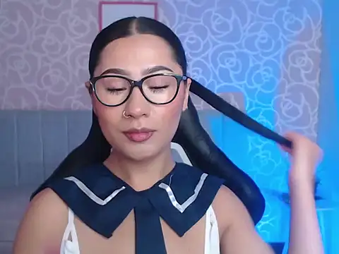 evelyn ch  online show from 09.25.25