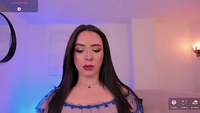 IsabellaMoreau online show from 11.24.25