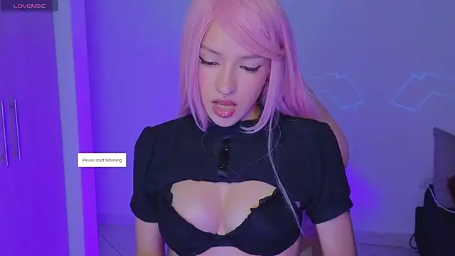 Moonlightt 21 online show from 12.14.25