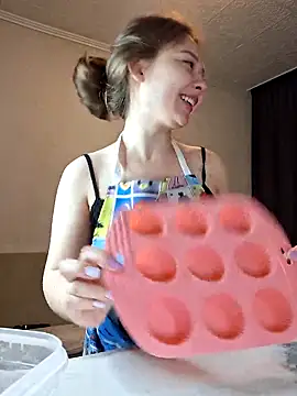 Snapshot of Olivia_OliV chatting on 05.22.26 Olivia OliV online show from 05.22.26
