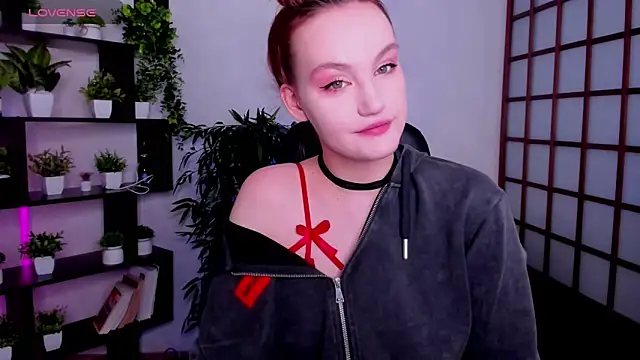 Snapshot of Ida_FaneStain chatting on 02.19.26 Ida FaneStain online show from 02.19.26