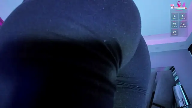 Snapshot of miamirage_ chatting on 09.27.25 miamirage  online show from 09.27.25