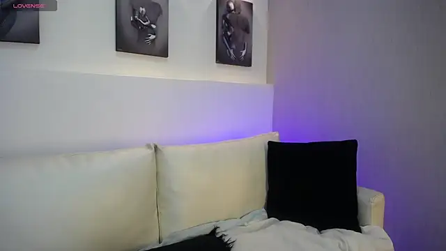 VeronicaBlake online show from 04.10.26