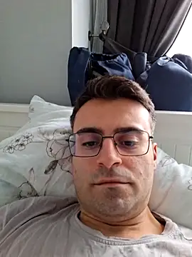 Snapshot of Obstacless chatting on 02.04.26 Obstacless online show from 02.04.26