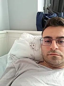 Snapshot of Obstacless chatting on 02.06.26 Obstacless online show from 02.06.26