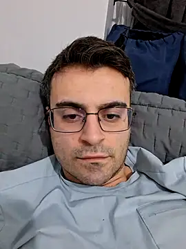 Snapshot of Obstacless chatting on 02.17.26 Obstacless online show from 02.17.26