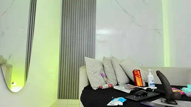 kiaratentation online show from 09.19.25