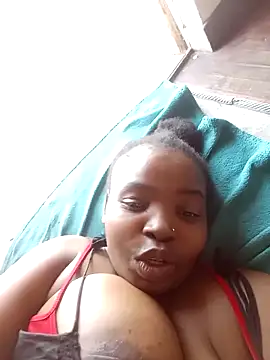 ShySexyBaddiexx online show from 10.25.25