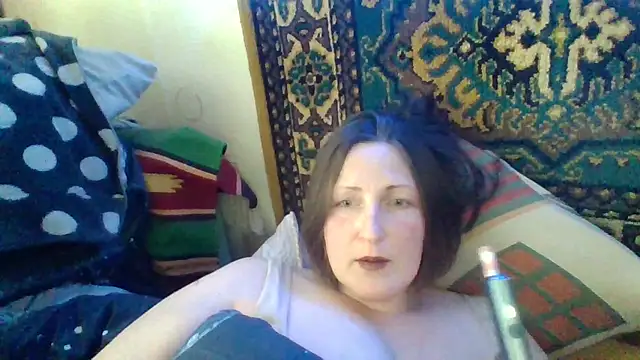 Snapshot of AllaSowinskaya chatting on 02.19.26 AllaSowinskaya online show from 02.19.26