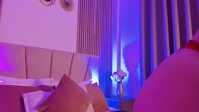 Snapshot of Victoria_Beaumont chatting on 12.05.25 Victoria Beaumont online show from 12.05.25