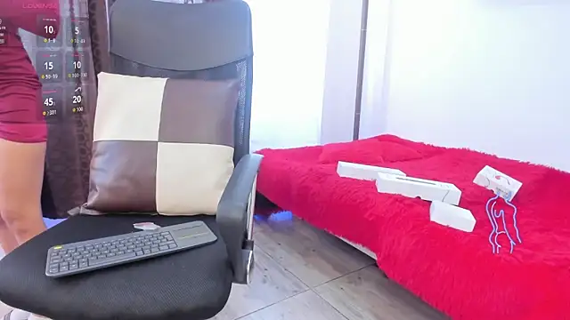 miaroberts69 online show from 03.13.26