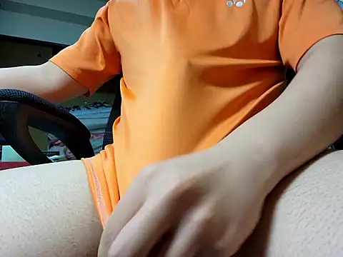 PIPIShoei online show from 10.15.25