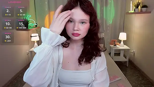 Snapshot of EmilyChaves chatting on 05.26.26 EmilyChaves online show from 05.26.26