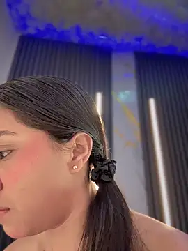 Helen Vidall online show from 02.28.26