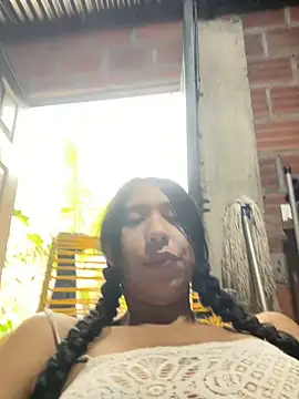 Snapshot of latin_girls_69_ chatting on 10.17.25 latin girls 69  online show from 10.17.25