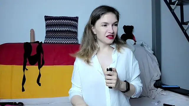 Katherine Twilight online show from 03.07.25