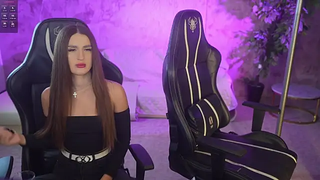 Snapshot of Goldie_Flame chatting on 11.16.25 Goldie Flame online show from 11.16.25