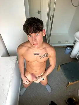 naughtyboy0124 online show from 11.25.25