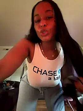 Snapshot of yummy0322 chatting on 10.10.25 yummy0322 online show from 10.10.25