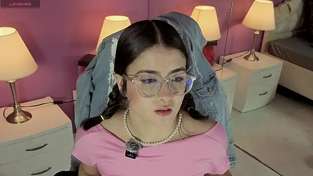 LiLLiAnderson online show from 02.08.26