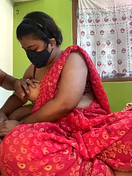 Snapshot of SwatiCam chatting on 11.03.25 SwatiCam online show from 11.03.25