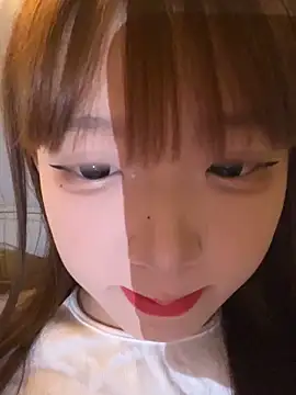 D-033 online show from 11.07.25