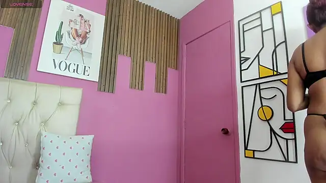 Lucia Spear online show from 12.15.25