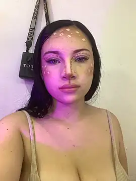 cloe weiss online show from 10.27.25