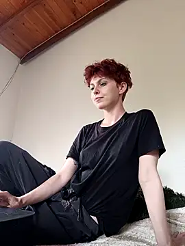 Snapshot of nyxofempusa chatting on 11.10.25 nyxofempusa online show from 11.10.25