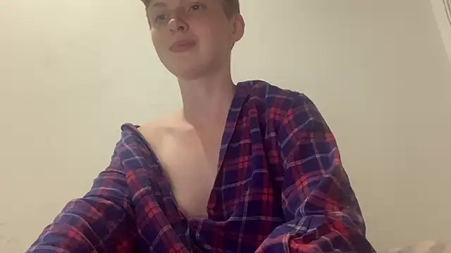 Snapshot of nyxofempusa chatting on 12.14.25 nyxofempusa online show from 12.14.25