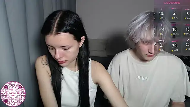 Snapshot of ChrisBumber chatting on 11.10.25 ChrisBumber online show from 11.10.25