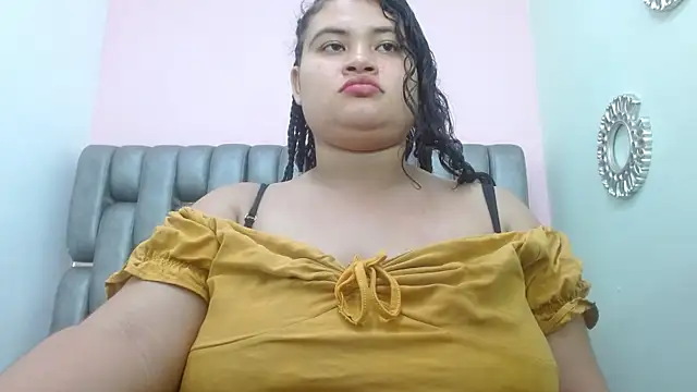 Madison Copers online show from 11.05.25