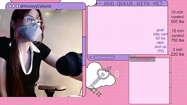 Snapshot of HoneyyCeleste chatting on 05.13.26 HoneyyCeleste online show from 05.13.26