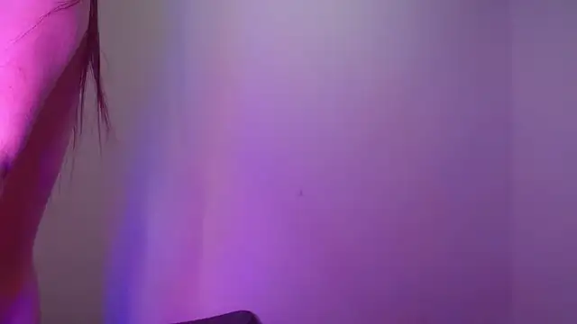 Luciasmith 74829 online show from 06.04.26