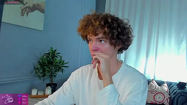 Snapshot of Tommy_Jamm chatting on 10.02.25 Tommy Jamm online show from 10.02.25