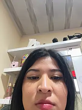 Snapshot of Vliacoooper2 chatting on 03.18.26 Vliacoooper2 online show from 03.18.26