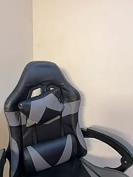 Snapshot of Vliacoooper2 chatting on 03.29.26 Vliacoooper2 online show from 03.29.26