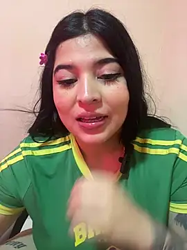 Snapshot of Vliacoooper2 chatting on 04.13.26 Vliacoooper2 online show from 04.13.26