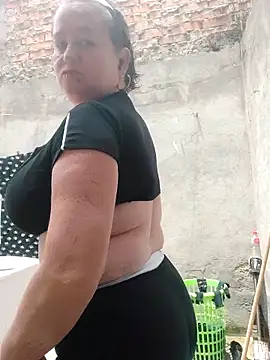 Snapshot of Miss-tetas chatting on 10.24.25 Miss-tetas online show from 10.24.25