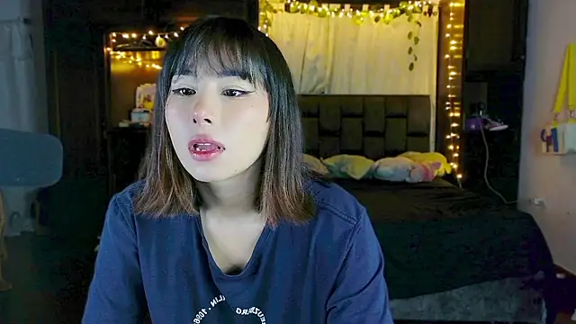 Shisuku Sophi online show from 02.20.26