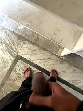 Snapshot of hyderabadii_boi chatting on 11.18.25 hyderabadii boi online show from 11.18.25