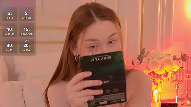 Snapshot of NancySmitts chatting on 11.21.25 NancySmitts online show from 11.21.25