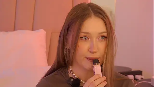 Snapshot of NancySmitts chatting on 02.01.26 NancySmitts online show from 02.01.26