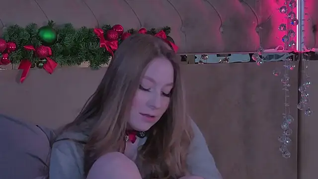 MiaEuphoria  online show from 12.14.25