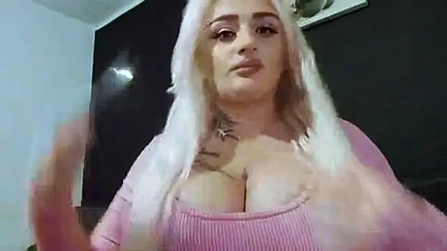 Snapshot of AnastasiaLips chatting on 05.24.26 AnastasiaLips online show from 05.24.26