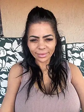 Snapshot of VanesaCharm chatting on 10.17.25 VanesaCharm online show from 10.17.25