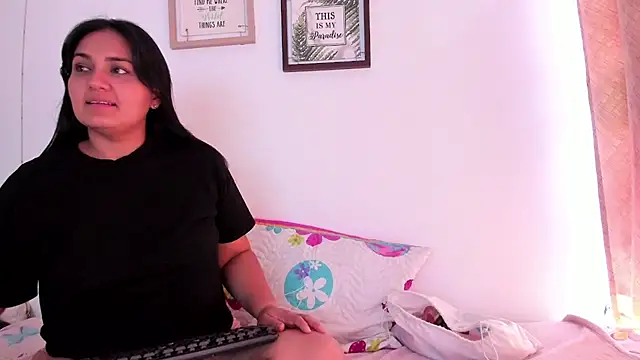 selena jhonson online show from 11.17.25