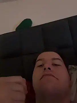 Snapshot of Lars2306 chatting on 10.28.25 Lars2306 online show from 10.28.25