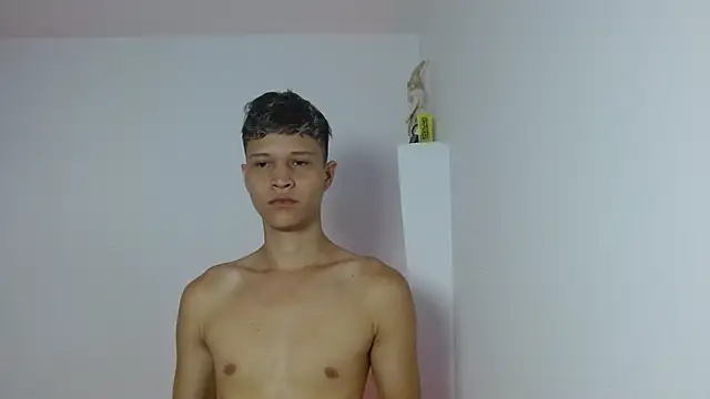 Twinkcock22 online show from 04.30.26