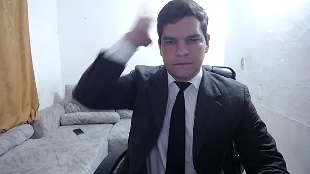 Victor Maitland online show from 03.04.26